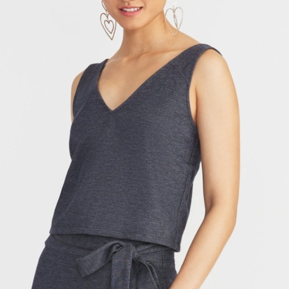 🖤Emmy Sleeveless Crop Top - Picture 4 of 8